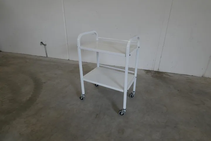 2x Pflegewagen